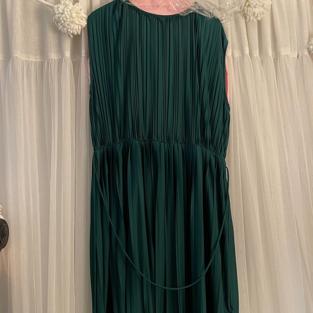 H&M midi green pleated dress. XL.
